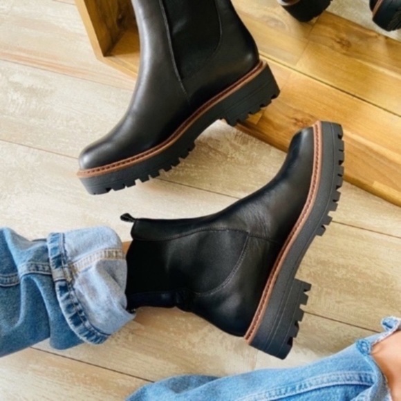 Sam Edelman Shoes - Sam Edelman Laguna Boots in Black Leather - Size 9